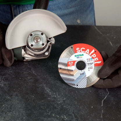 DISTAR Scalpel 4" Ultra-Thin Porcelain Diamond Blade - 0.9mm close-up