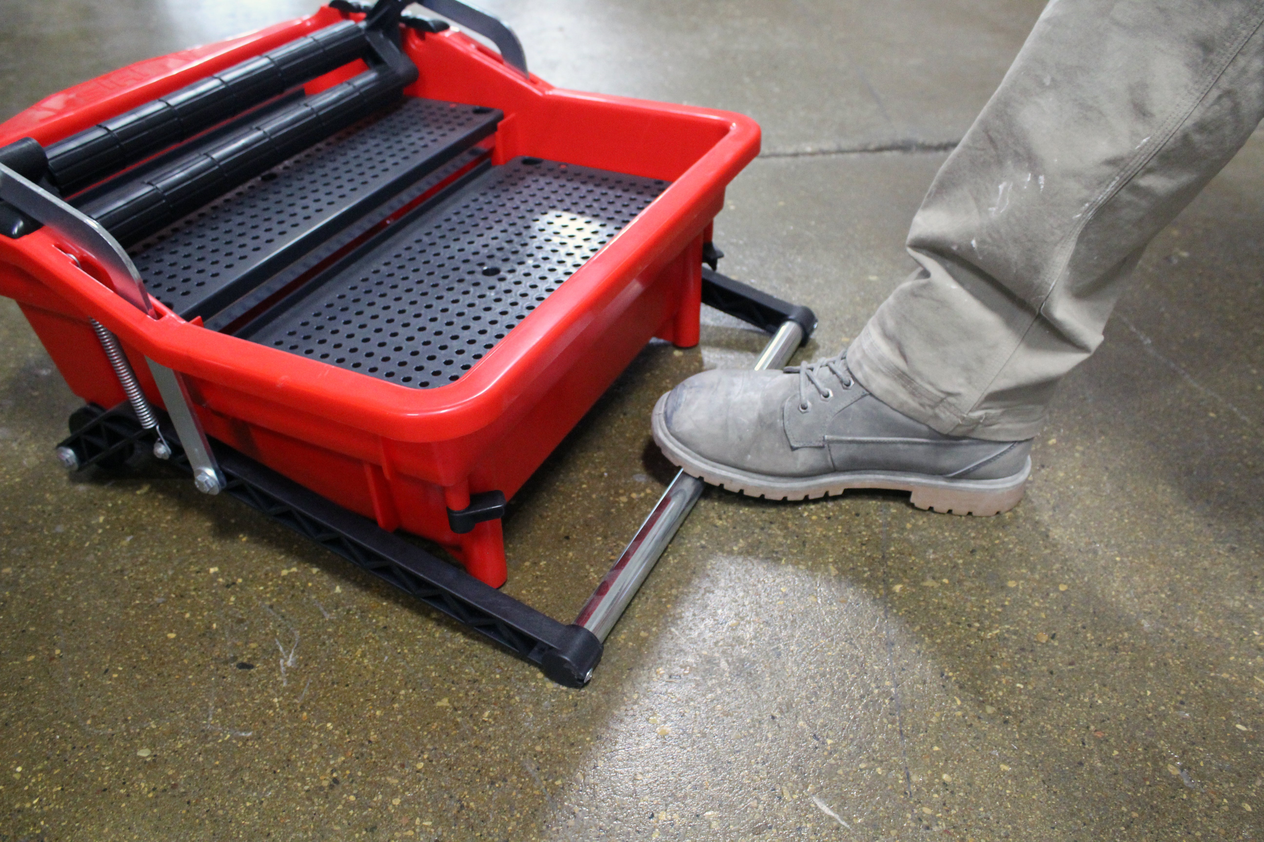 RTC Pedal Roller Grout Cleaning Kit | Pedal-Controlled Wringing