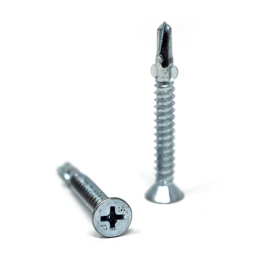 Close-up of 1 ⅝″ screw tip with wings